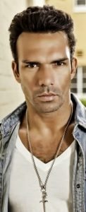 Darren Shahlavi