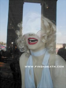 Scary Marilyn Monroe Statue